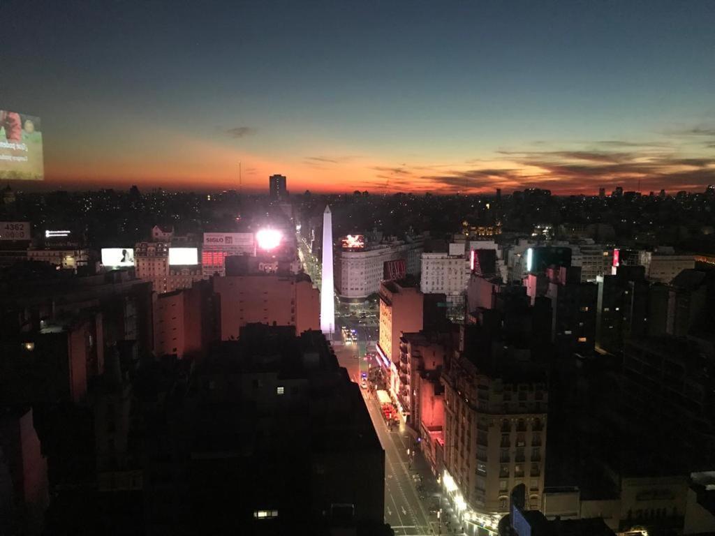 Que Mejor Vista Del Obelisco Piso A La Calle Corrientes Buenos Aires Bagian luar foto
